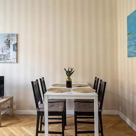 Apartment - Great Location - Big And Bright Apartment&nowy Swiat Warsaw
