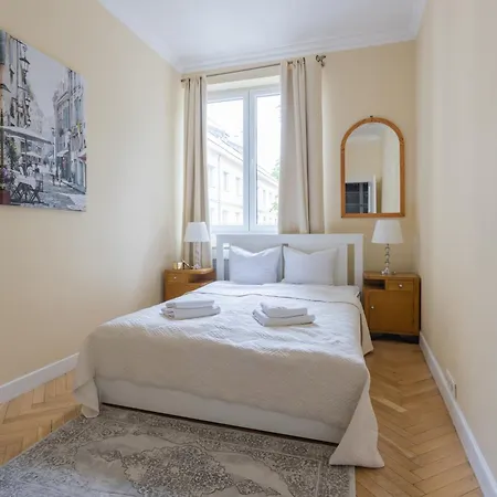 - Great Location - Big And Bright Apartment&nowy Swiat * Warsaw